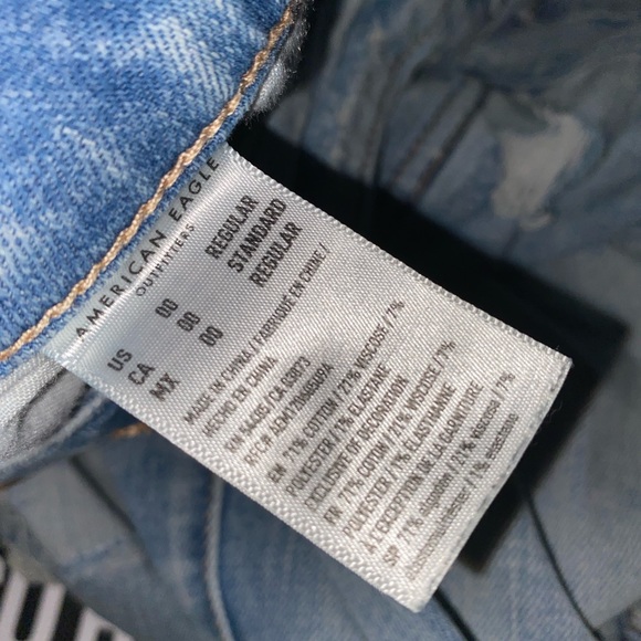 Light wash AE ripped skinny jeans - Picture 2 of 5